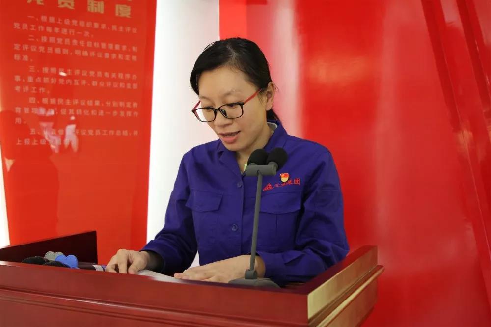 党员立潮头，，，领跑领先锋之二十｜吴婧：：：钢铁之花，，，青春无悔