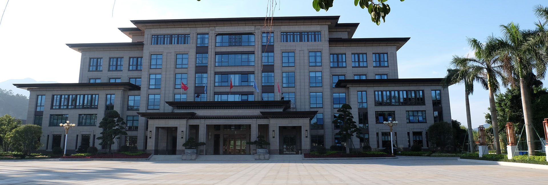 联系腾博会官网